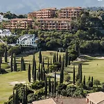 Hoyo19 10 Views Luxury Εστεπόνα