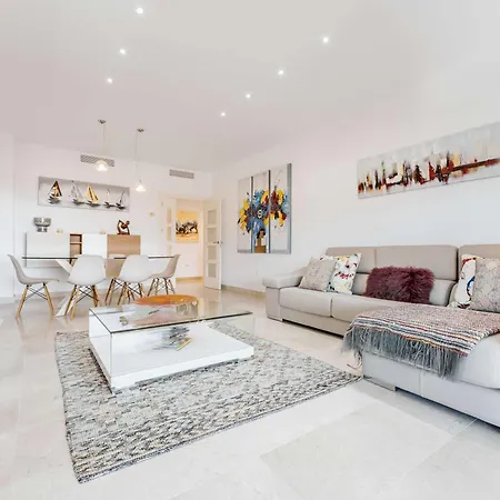 Hoyo19 10 Views Luxury Apartamento *